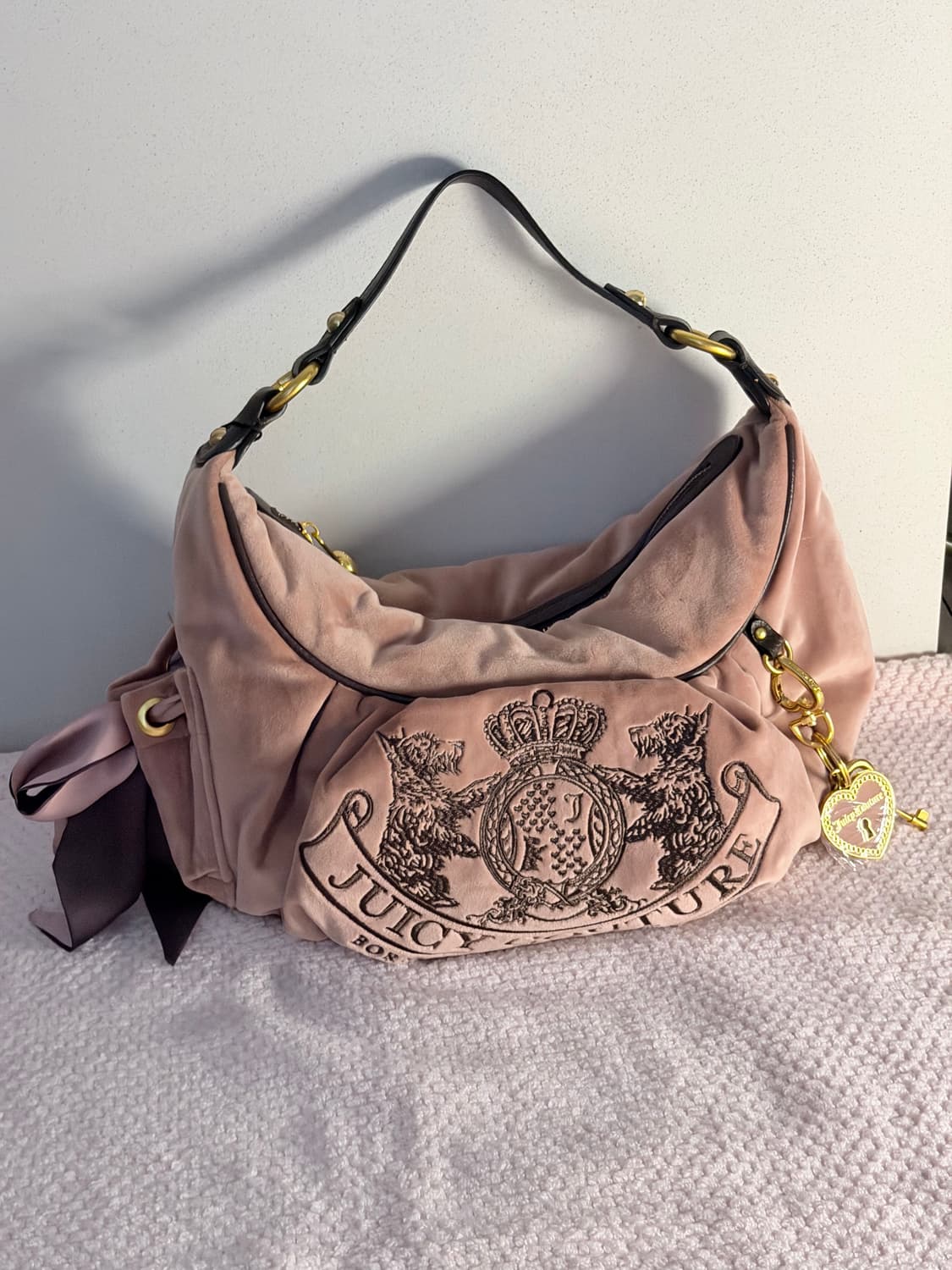 쥬시꾸뛰르 스코티독 벨벳 호보백 갸루 빈티지 상품이미지1