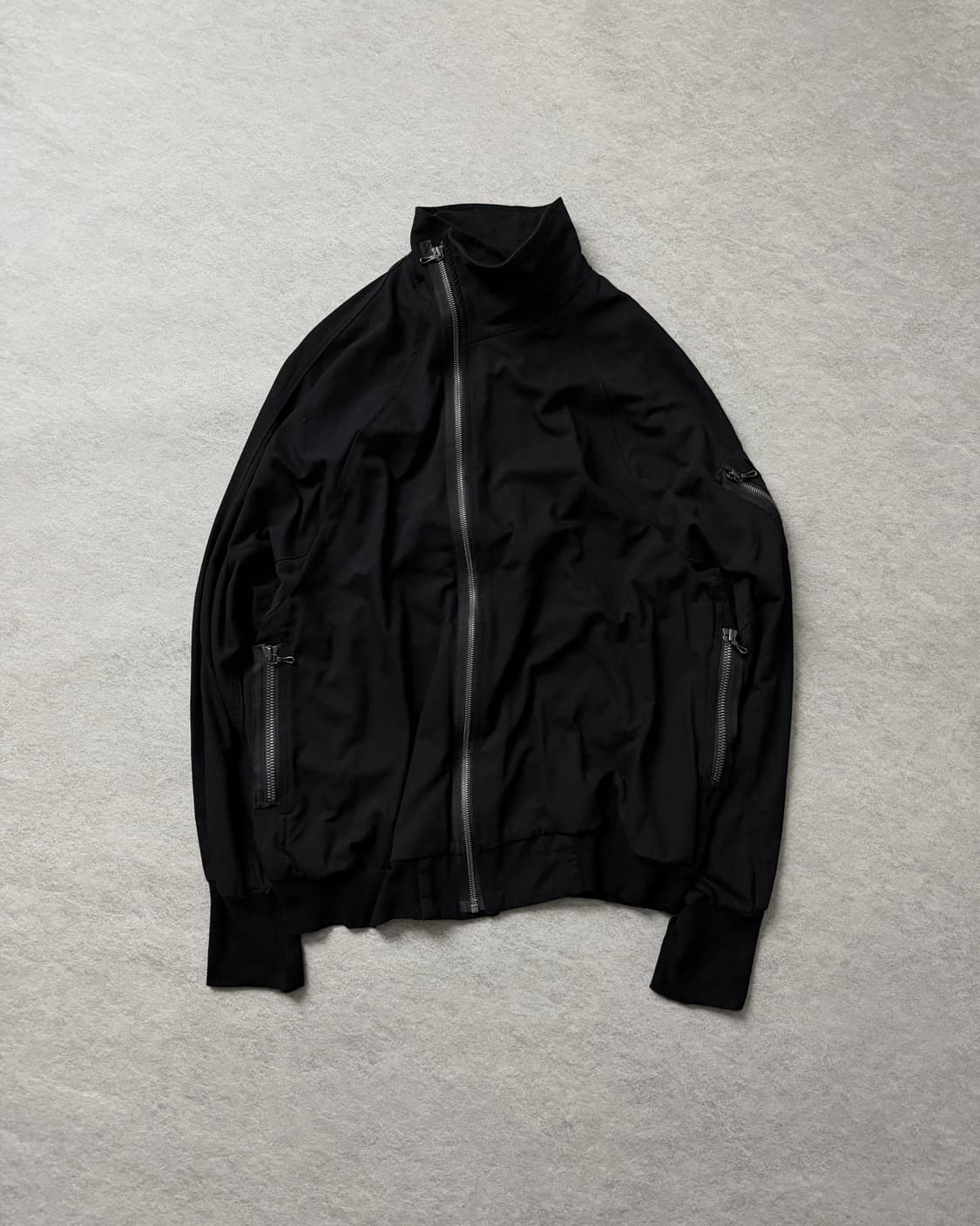 18SS 율리우스 사선 비대칭 하이넥 자켓 상품이미지1