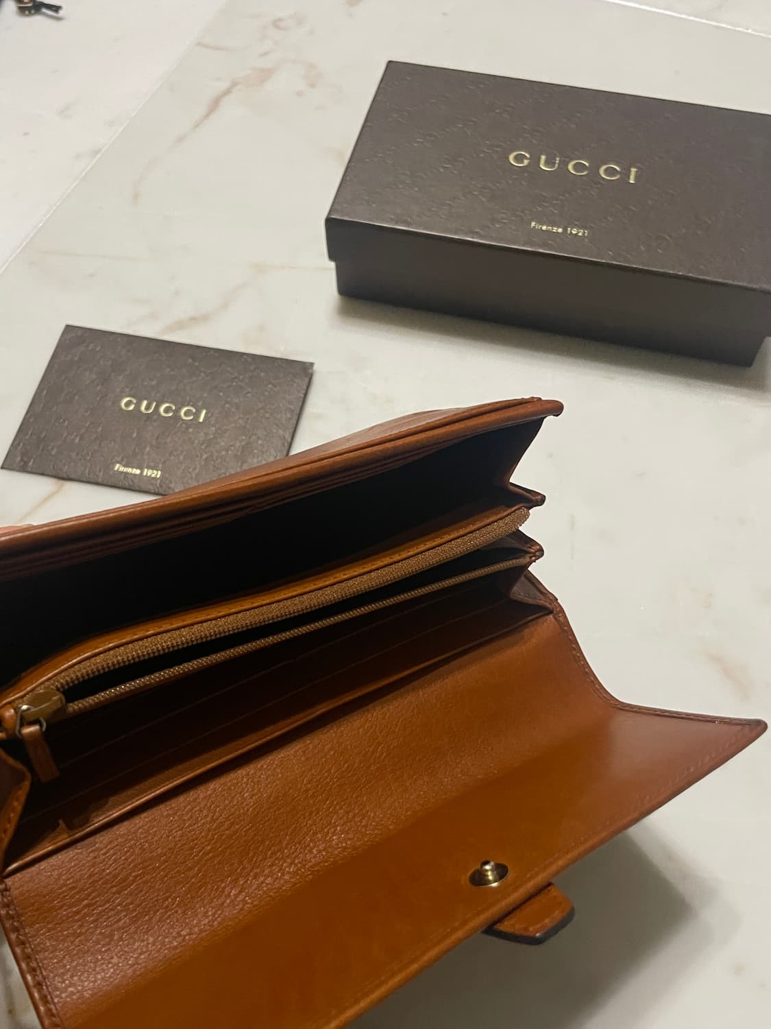 구찌 브라운 장지갑 상품이미지3