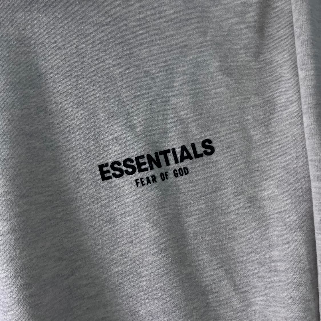 100 피오갓 에센셜 백로고 후드티 상품이미지3