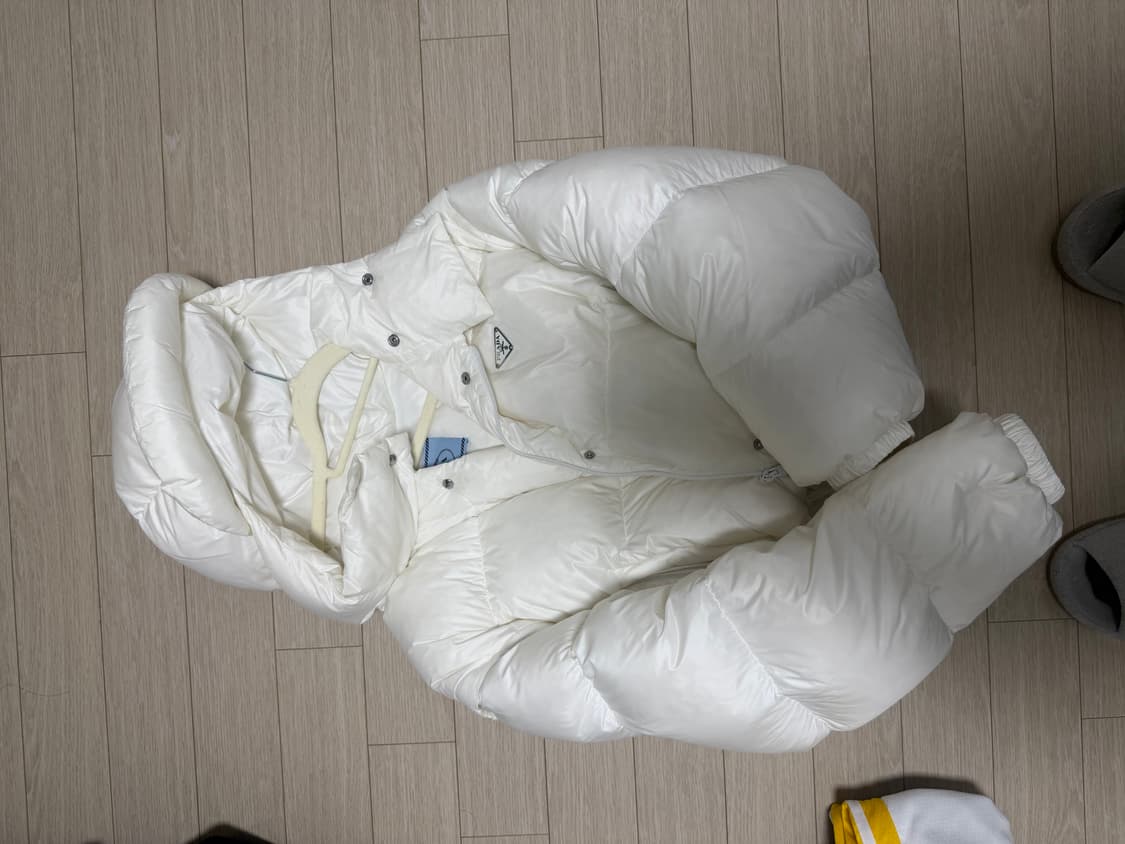 프라다 패딩 상품이미지2