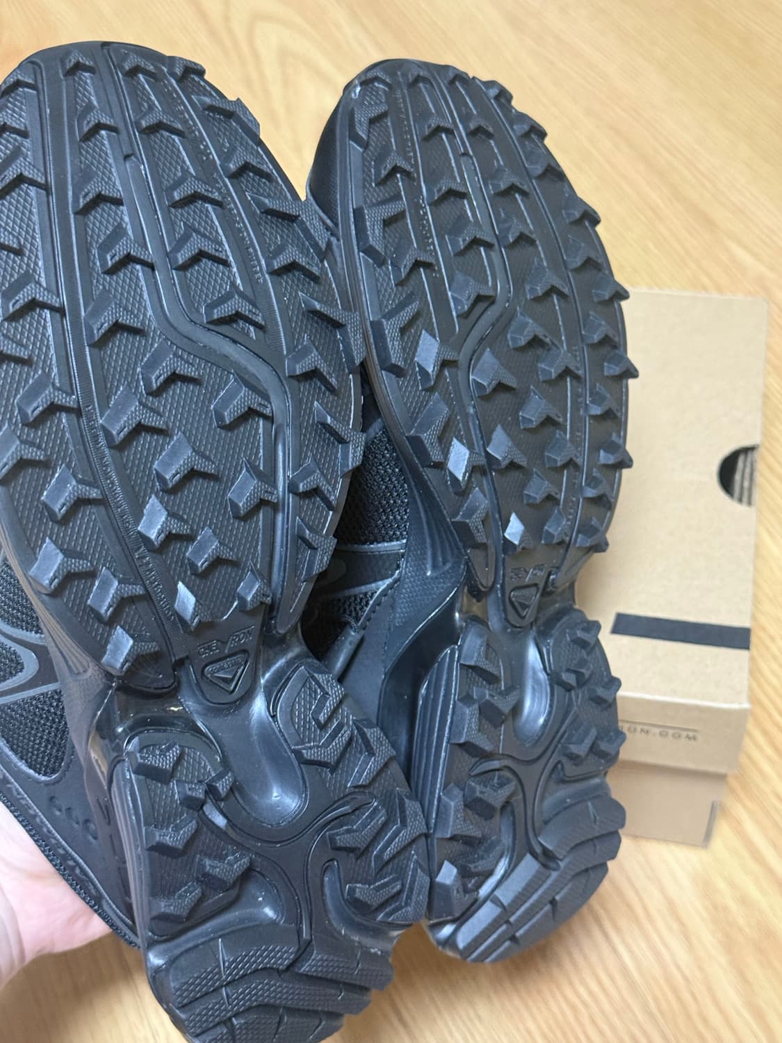 살로몬 XT-위스퍼 블랙 아스팔트 230 상품이미지2