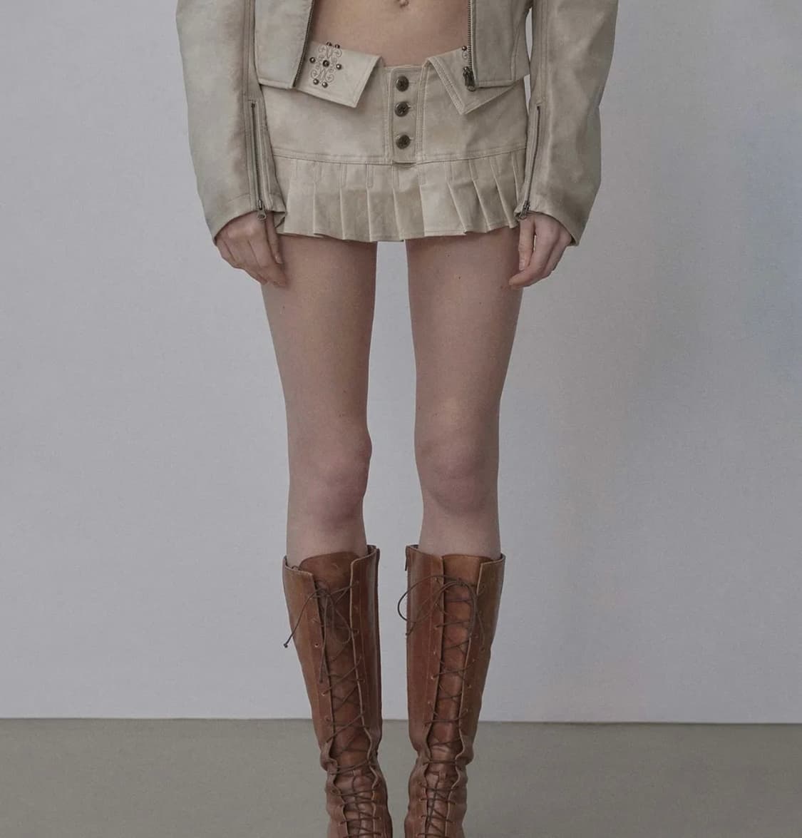 스컬프터 웨스턴 폭스레더 마이크로 스커트 아이보리 상품이미지1