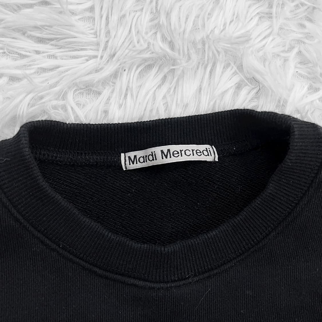 마르디메크르디 플라워 자수 맨투맨 블랙 핑크 상품이미지4