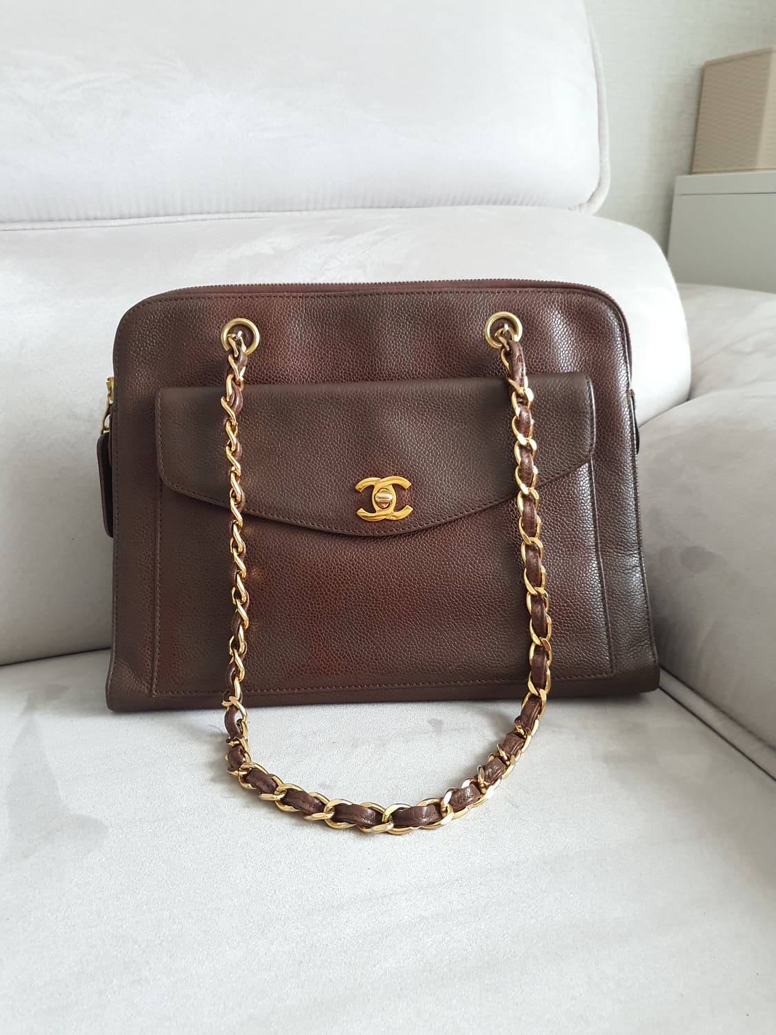 샤넬 빈티지 브라운 캐비어 숄더백 상품이미지1