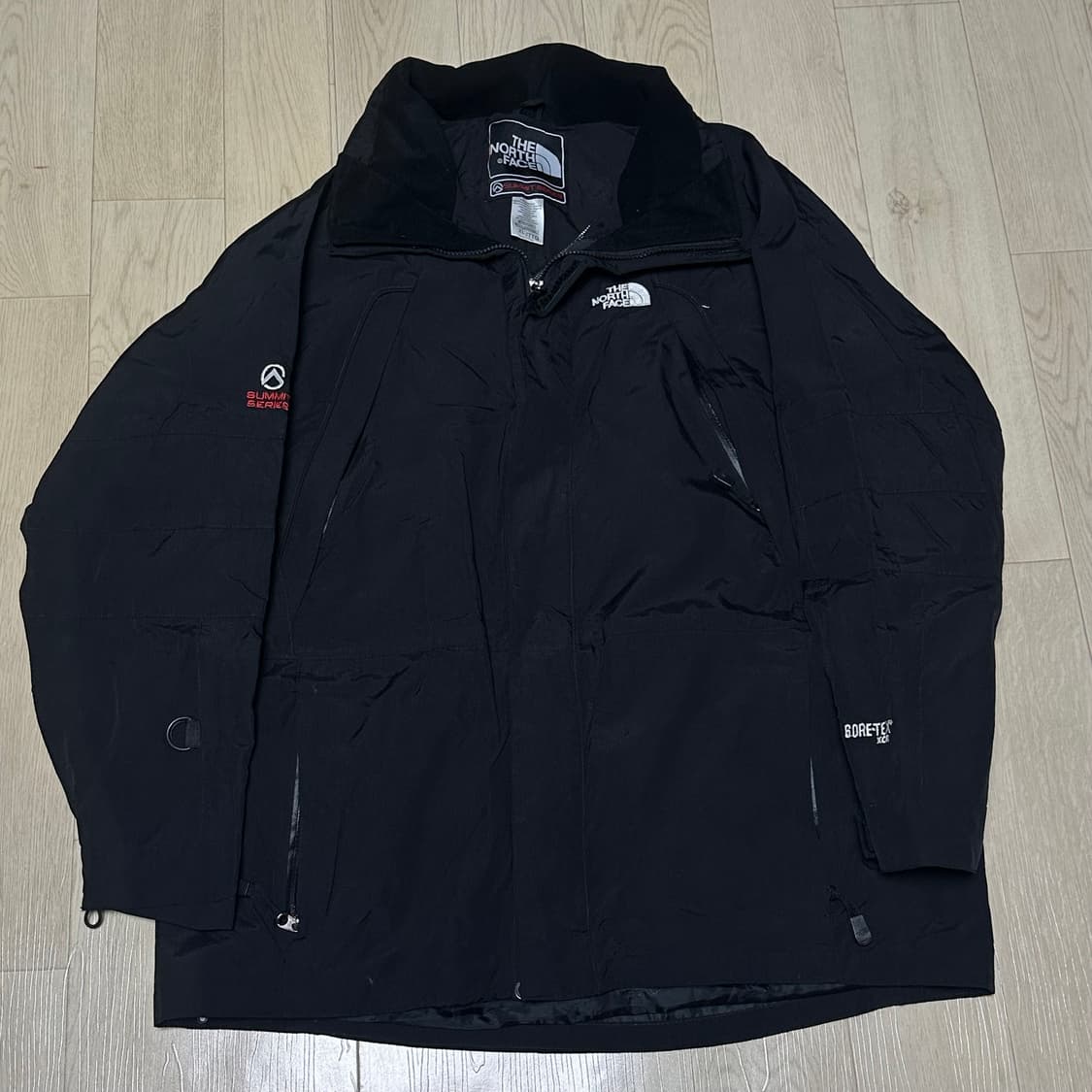 노스페이스 대장급 써밋시리즈 키드밀리 고어텍스 블랙 바람막이 상품이미지1