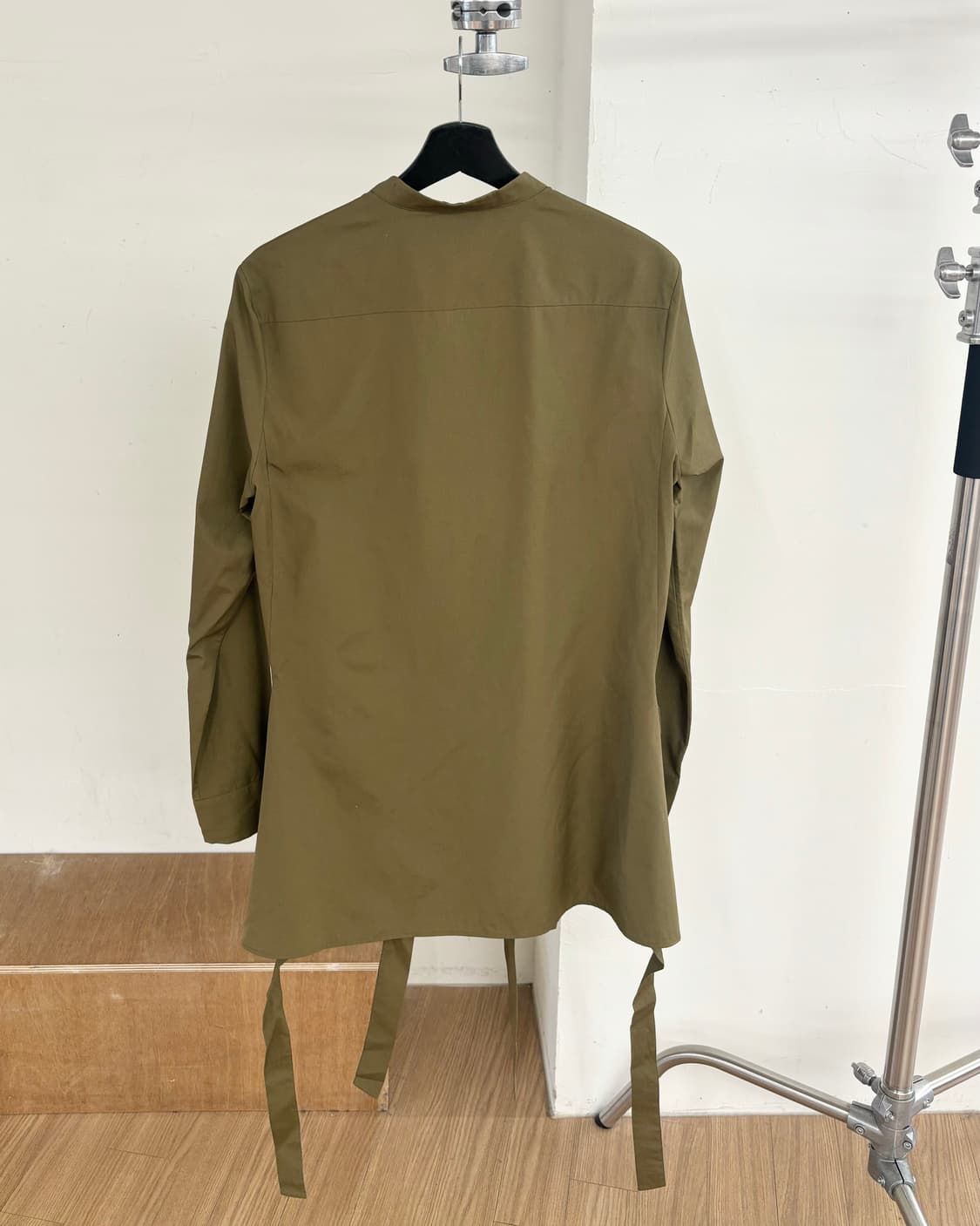 질샌더 카키 셔링 랩 셔츠 상품이미지6