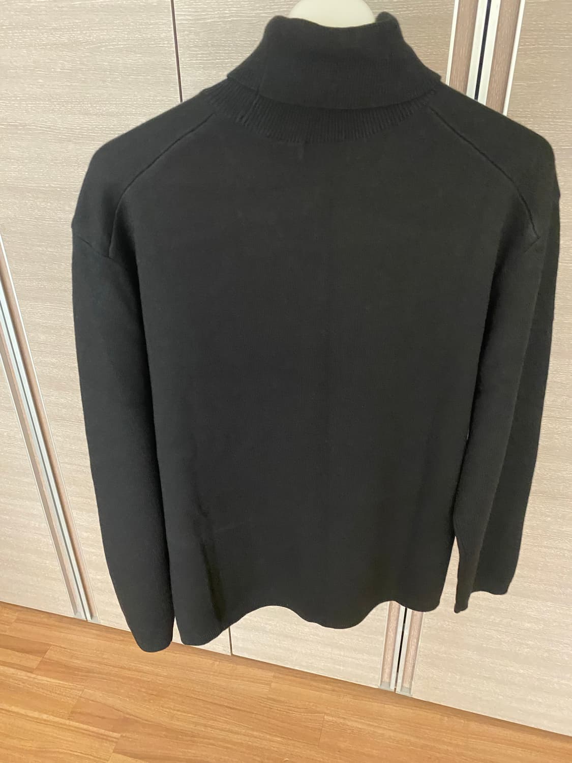 무신사스탠다드 미니멀 터틀넥니트 블랙 xl 새상품 상품이미지5