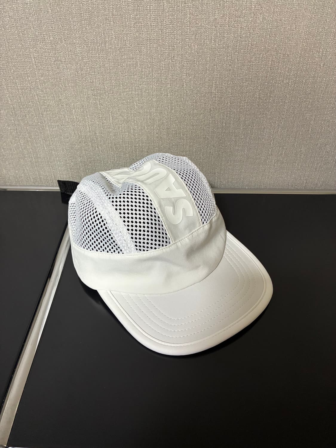 saucony 매쉬 캡 상품이미지1