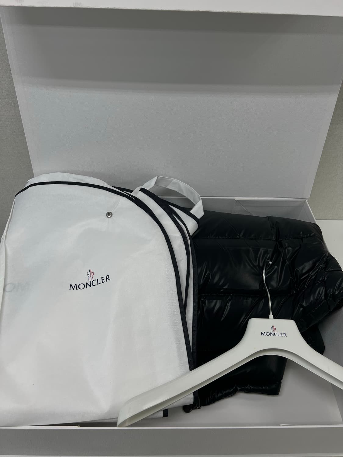 몽클레어 마야 5사이즈 (상태좋음) 상품이미지9