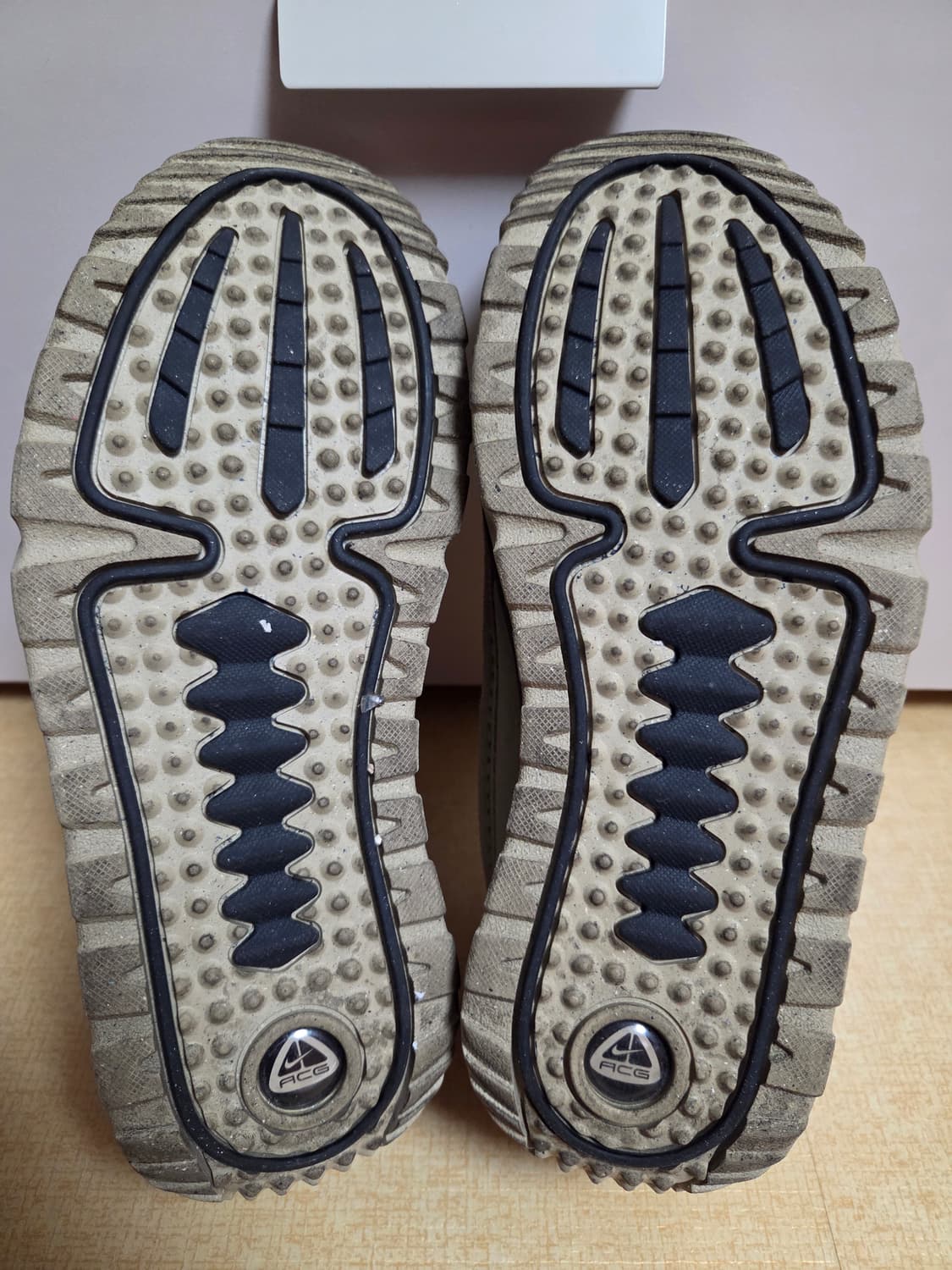 (280)나이키ACG IZY 카키 앤 블랙 상품이미지7