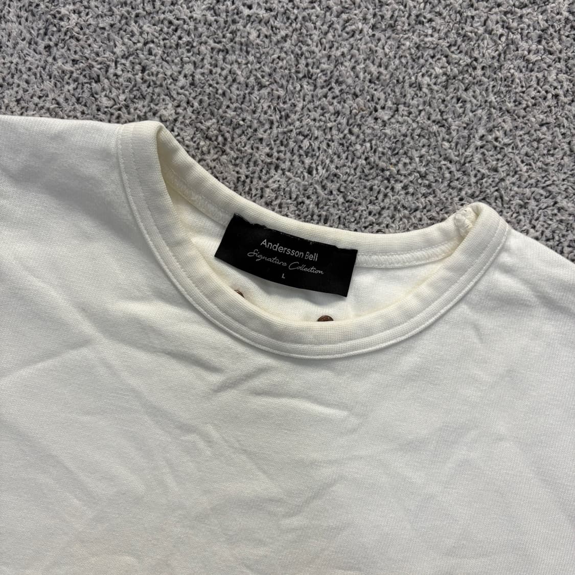 L 앤더슨벨 스몰로고 반팔 티셔츠 0407J 상품이미지2