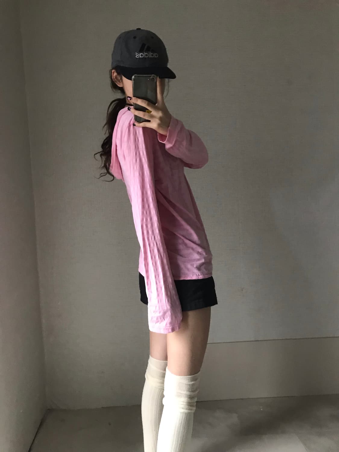후아유 핑크 버튼 후드티 상품이미지4