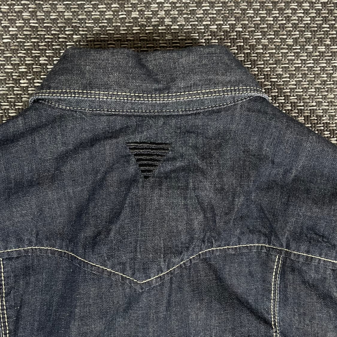 게스 레드 자수 투포켓 데님 셔츠 M 상품이미지4