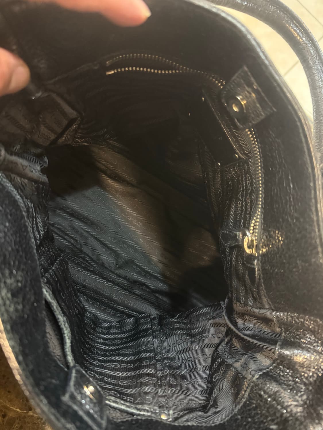 정품 프라다 테수토 붐버 2way백 팝니다 상품이미지7