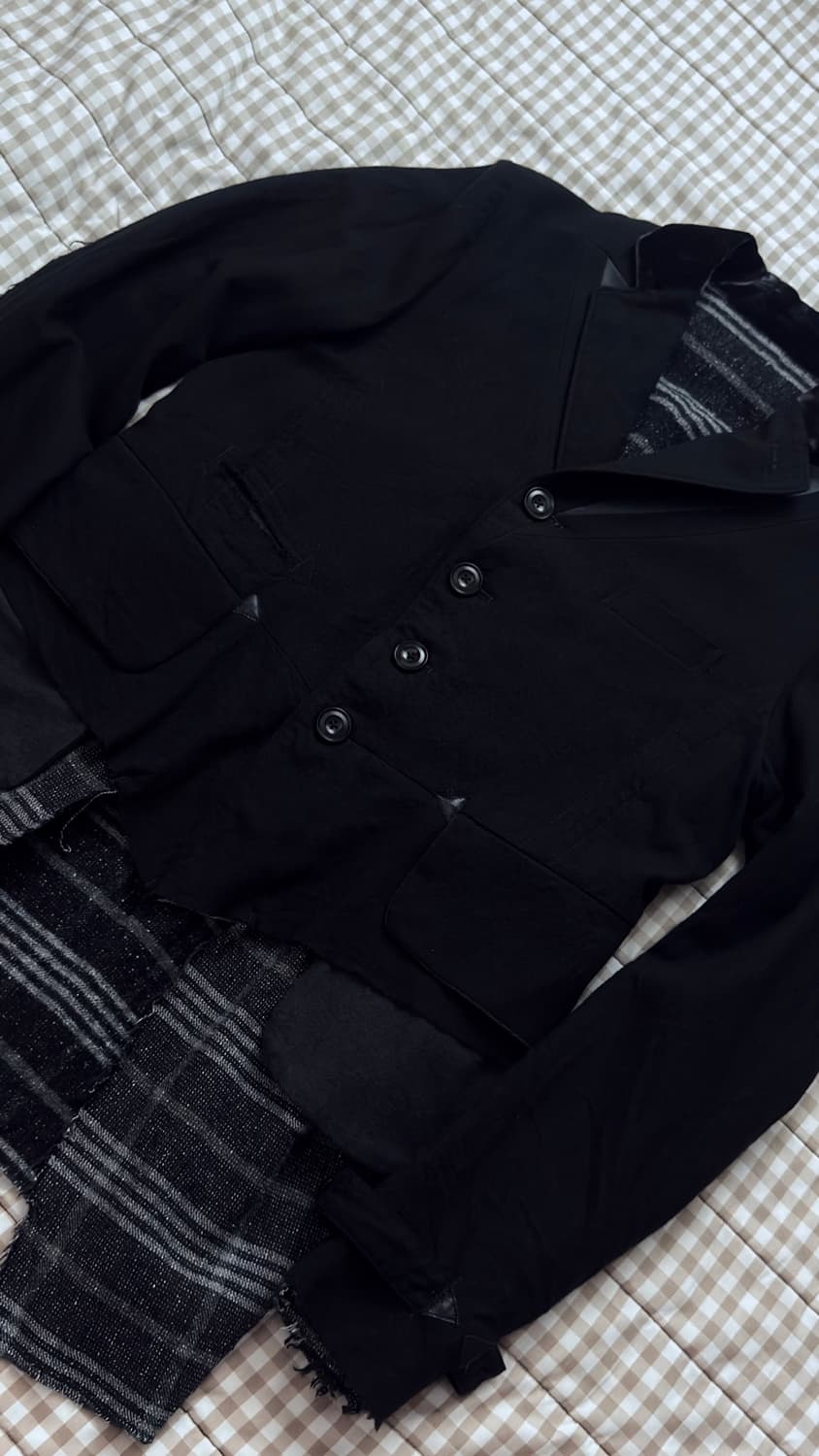 솔로이스트 14aw 컷 아웃 스왈로테일 자켓 48 상품이미지1