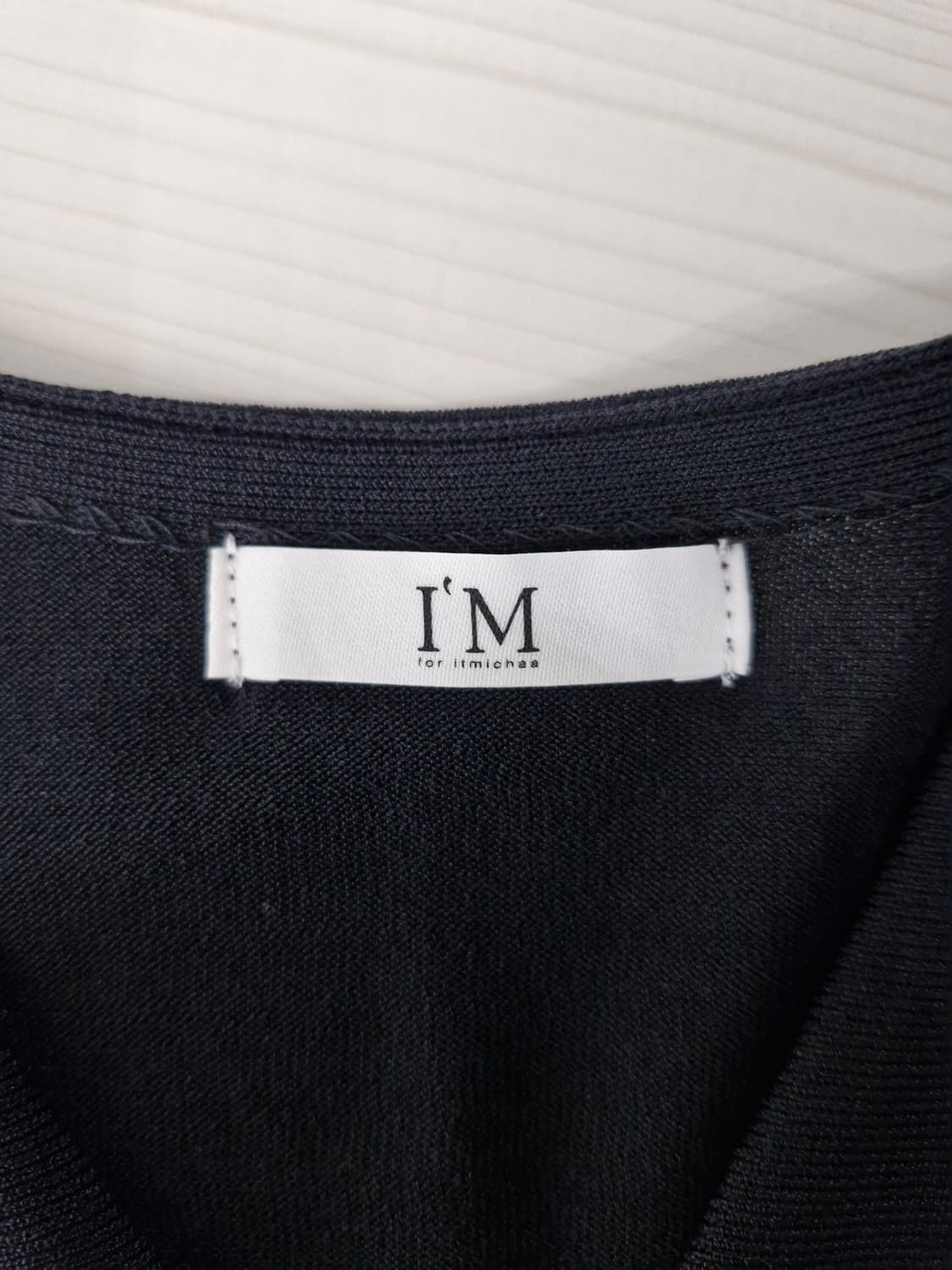 잇 미샤 it MICHAA 퍼프 슬리브 카라 니트_55 상품이미지6