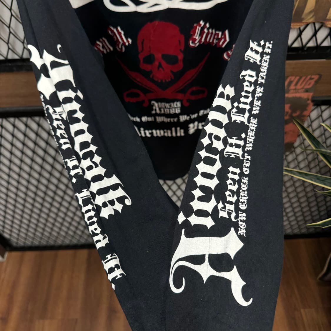 00s 에어워크 그래픽 긴팔 티셔츠 전후면 프린팅 포인트 블랙 상품이미지7