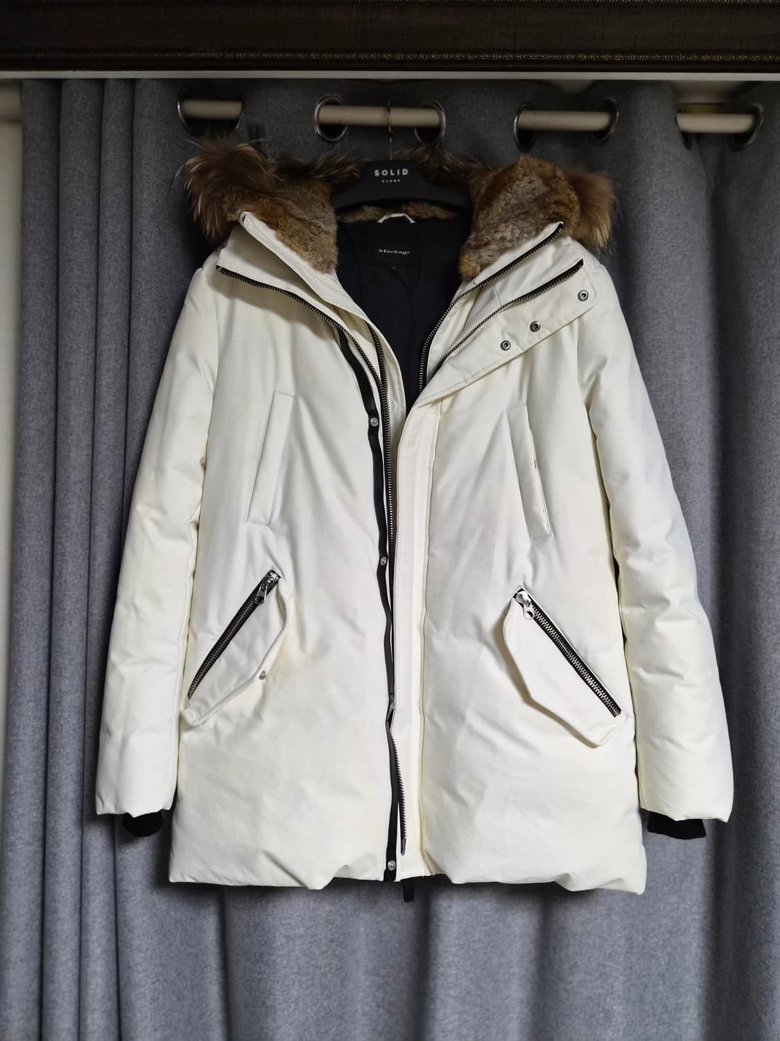 맥케이지 아이보리 패딩 팝니다 캐나다구스 무스너클 노비스 상품이미지1