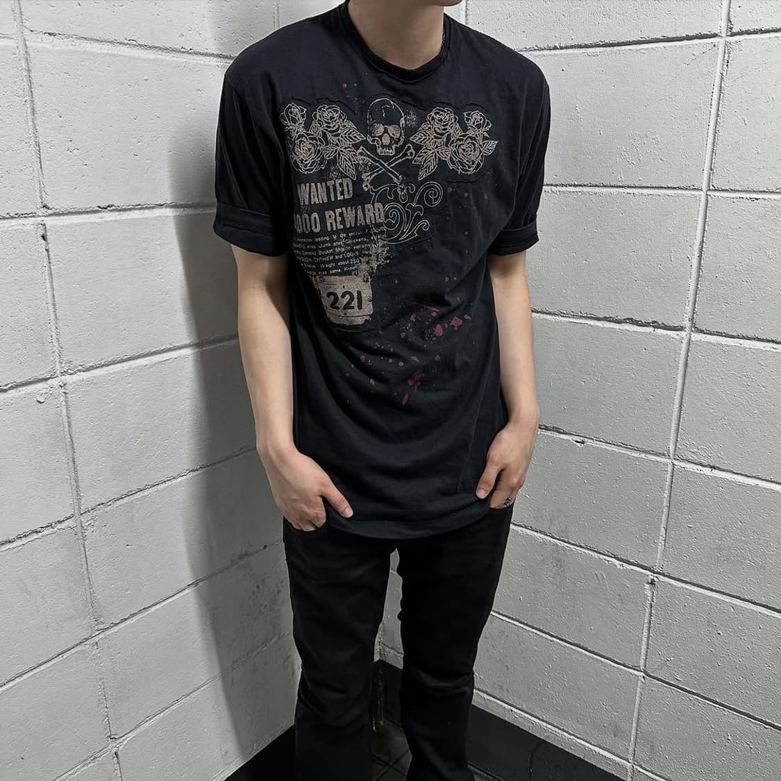 crimson skull grunge detail short 상품이미지1
