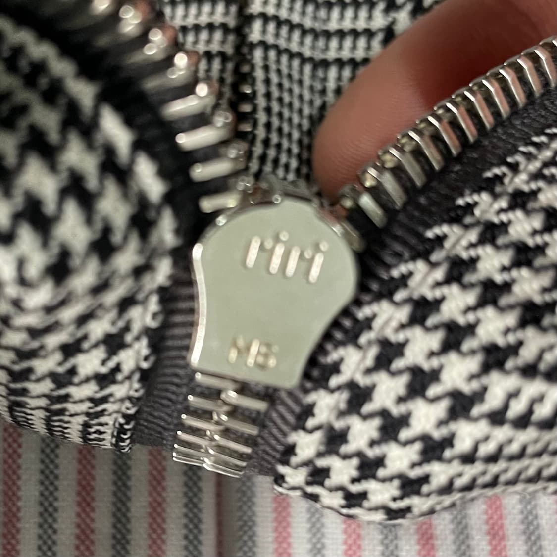 톰브라운 글렌체크 사선 헤링턴자켓  상품이미지6