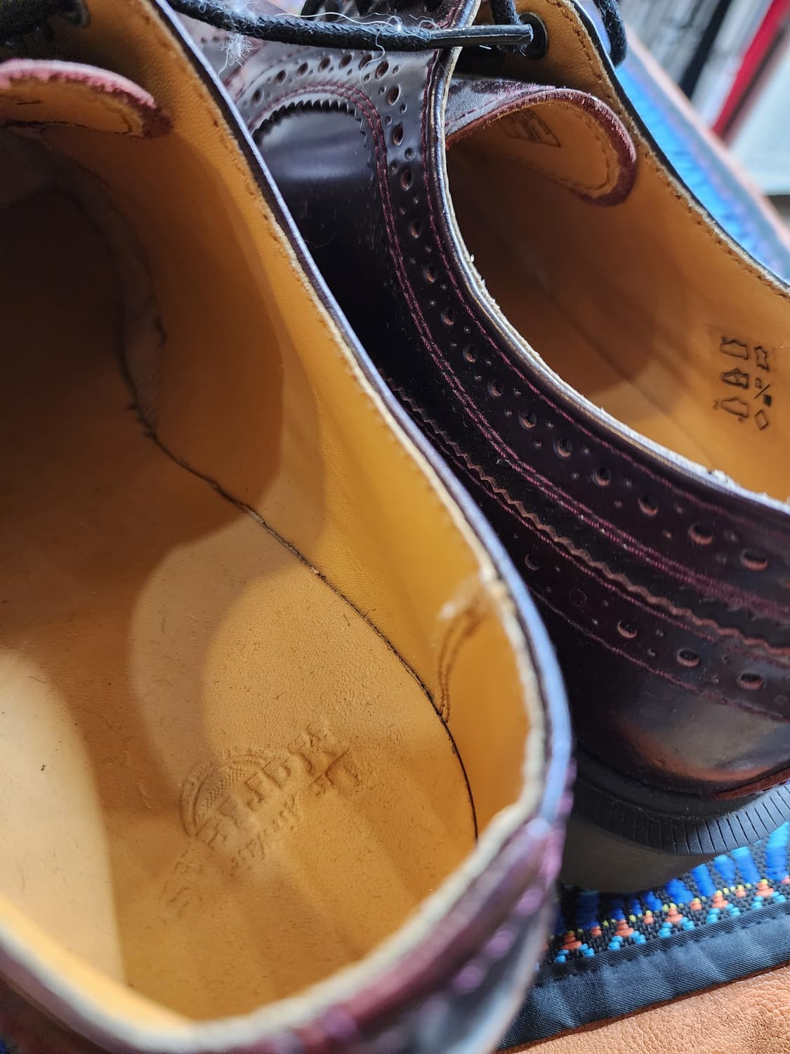 닥터마틴 3989 버건디 윙팁 상품이미지4