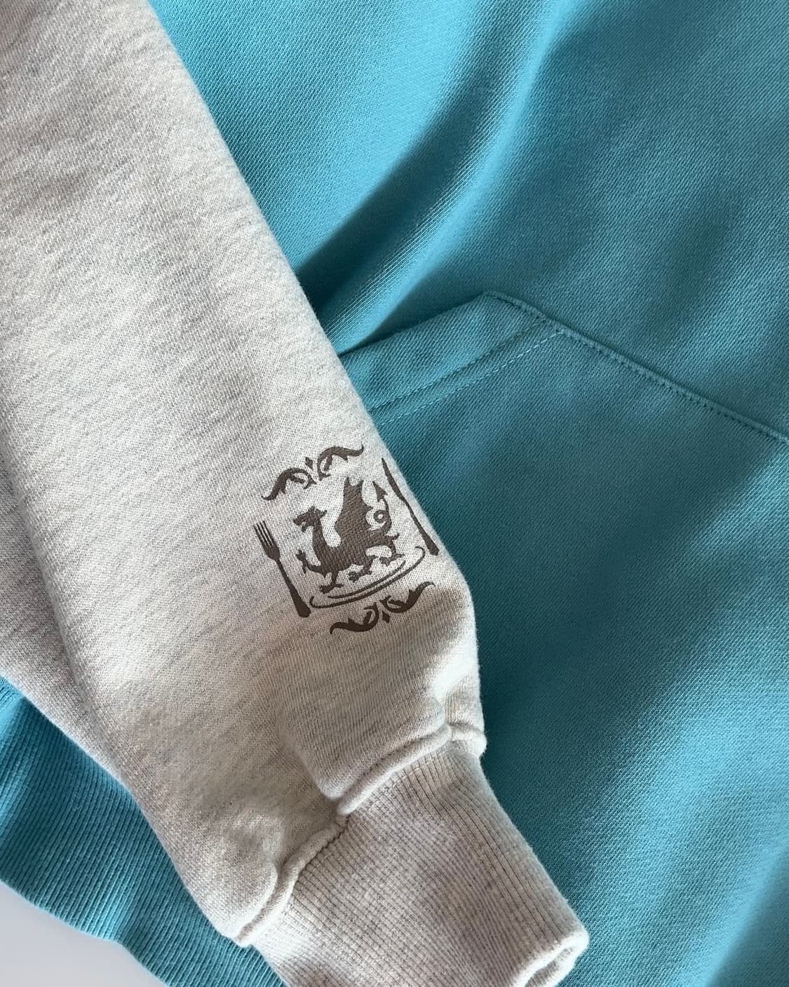 아이앱스튜디오 X 던전밥 후드티 M 상품이미지3