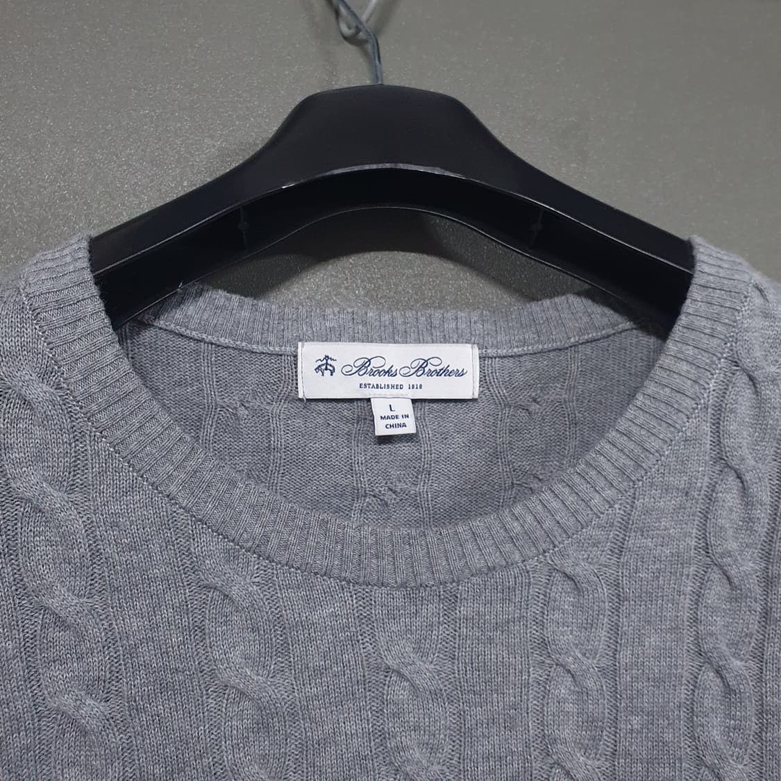 105) 브룩스브라더스 신형 22ss 케이블 니트 꽈배기 스웨터 그레이 상품이미지5