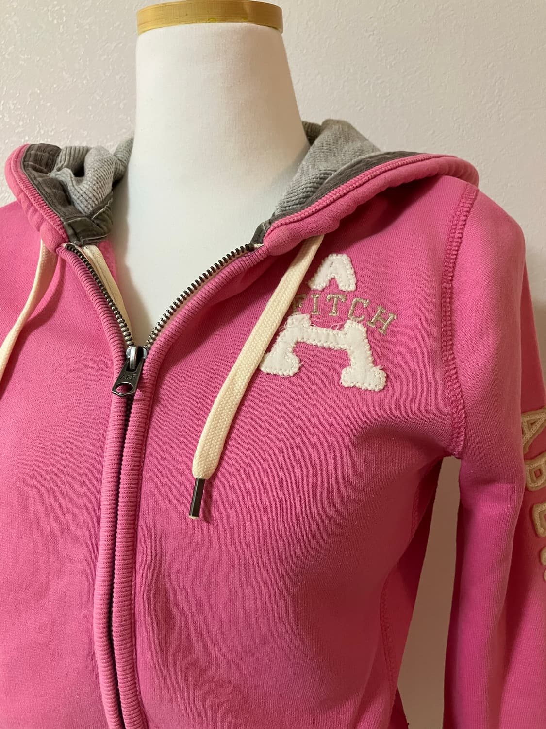 아베크롬비 핑크색 후드집업 y2k 딱붙핏 xs사이즈 상품이미지2