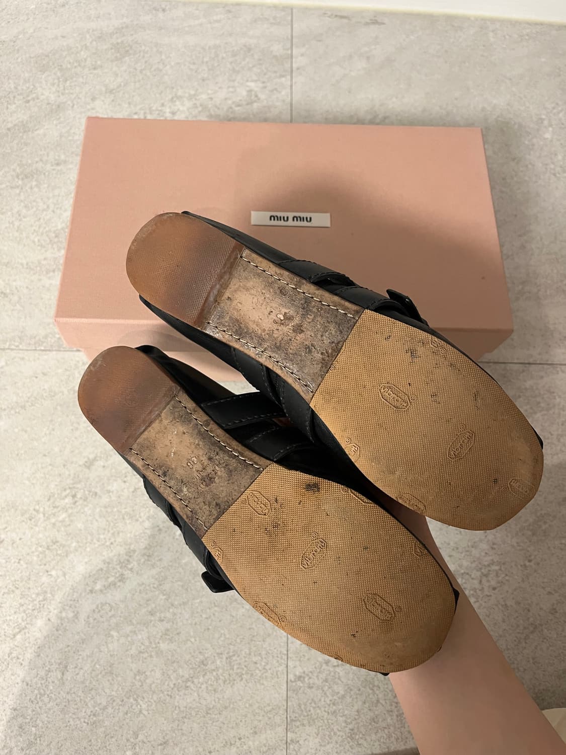 MIU MIU 블랙 발레리나 상품이미지3
