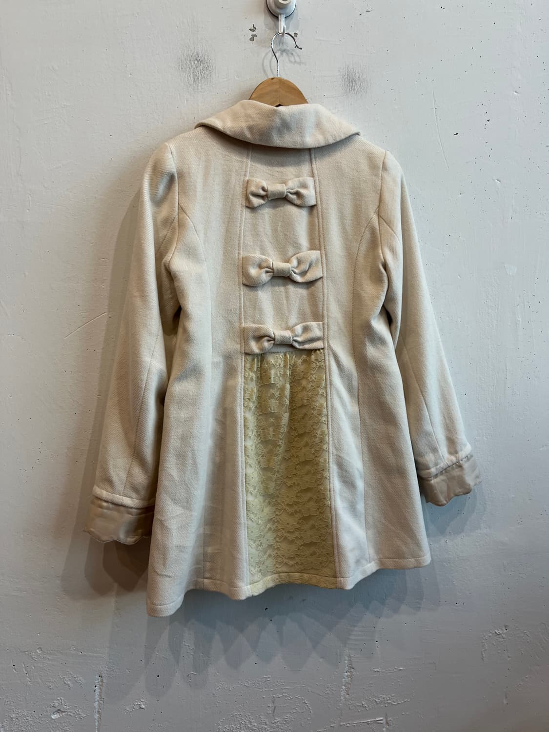 액시즈팜 리본 코트 상품이미지2