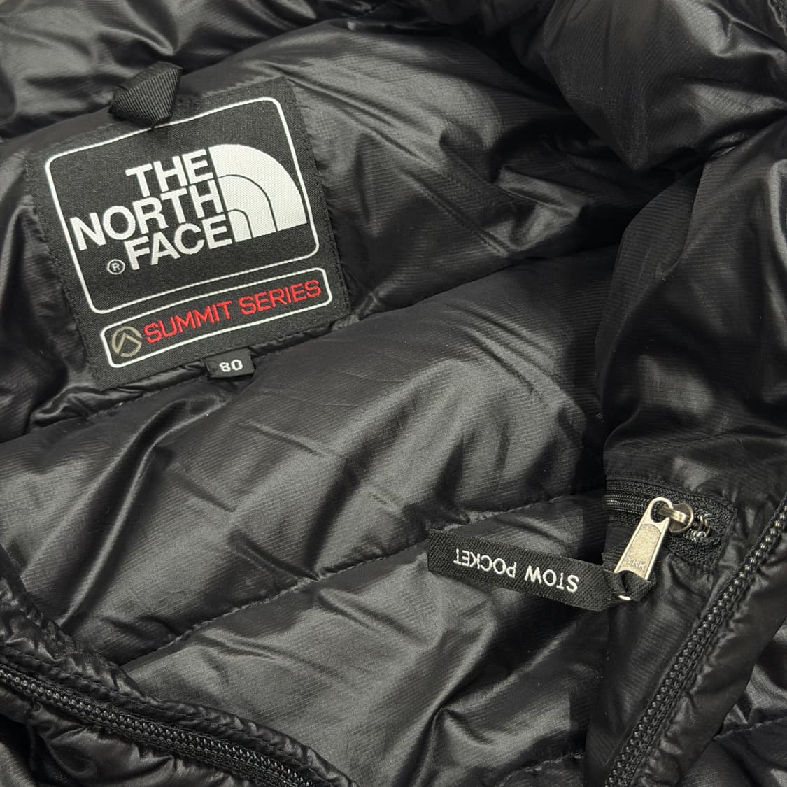 노스페이스 딱붙핏 써밋 아콘 패딩 조끼 베스트 블랙 80 상품이미지4