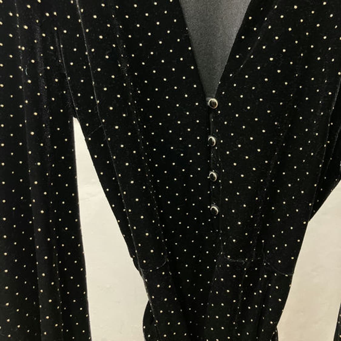 자라(ZARA) 벨벳 도트 패턴 벨티드 미니 원피스 상품이미지2