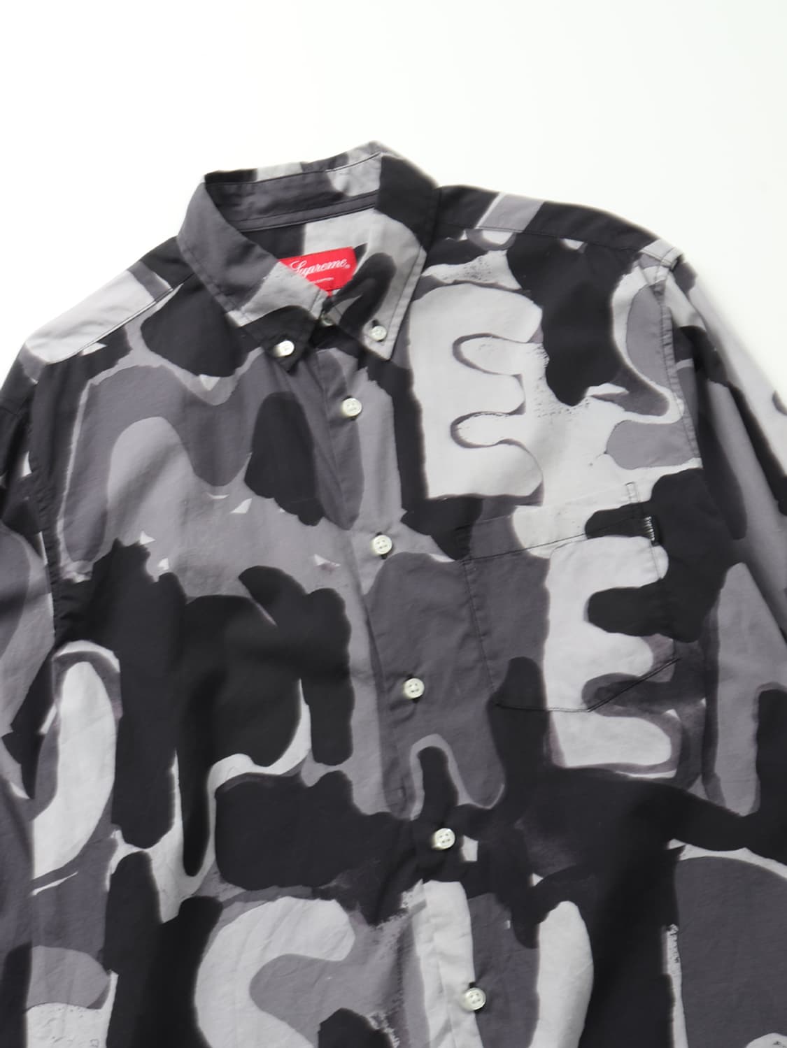 슈프림 Supreme Painted Logo Shirt 상품이미지3