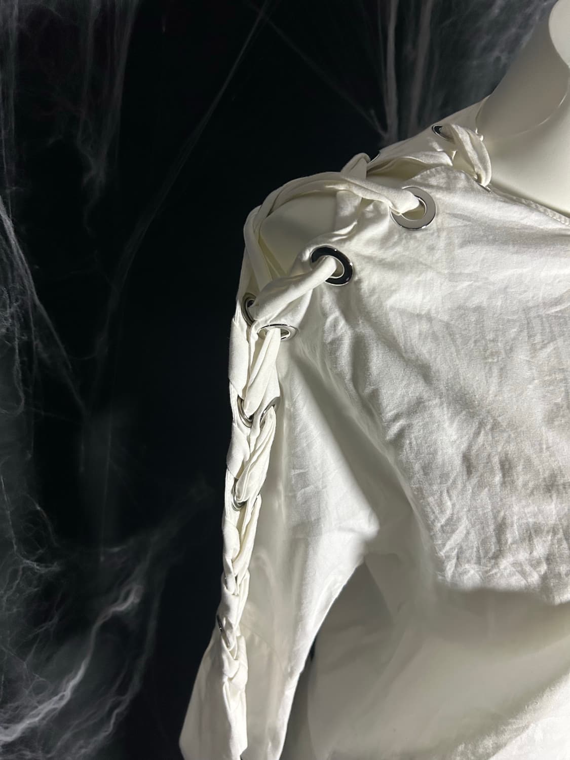 white eyelet flare shirts sleeve 상품이미지2