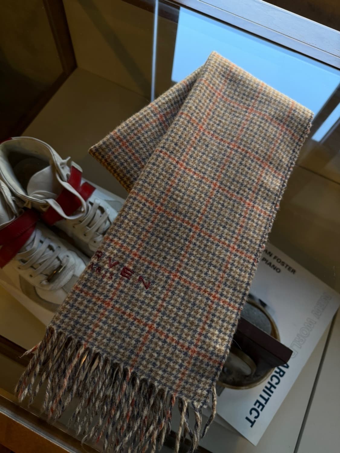 까르벵 건클럽체크 머플러 상품이미지1