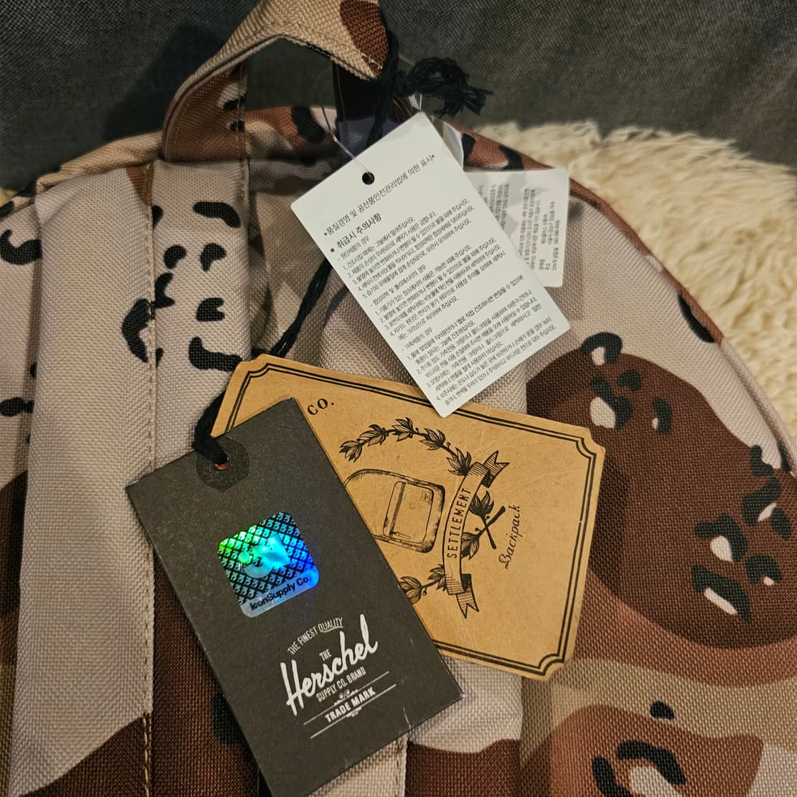 허쉘 가방 백팩 데져트카모 초코칩 새것 상품이미지5