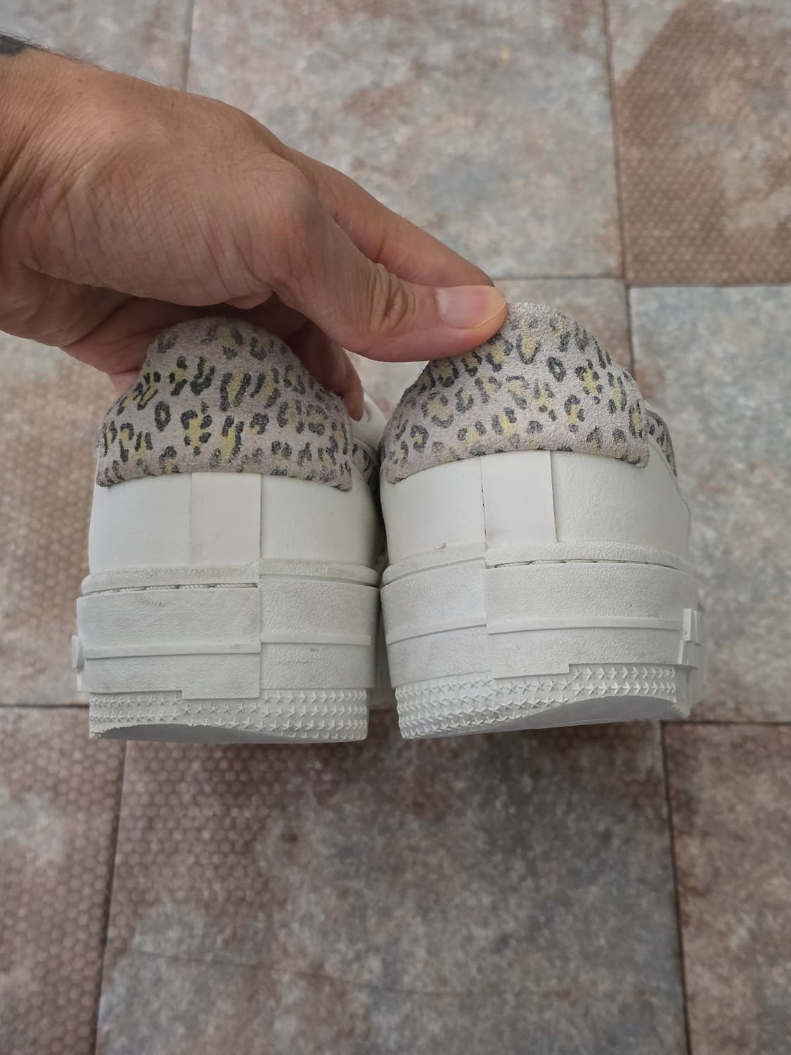 (225)나이키 에어포스 1 픽셀 se 레몬 레오파드 상품이미지8