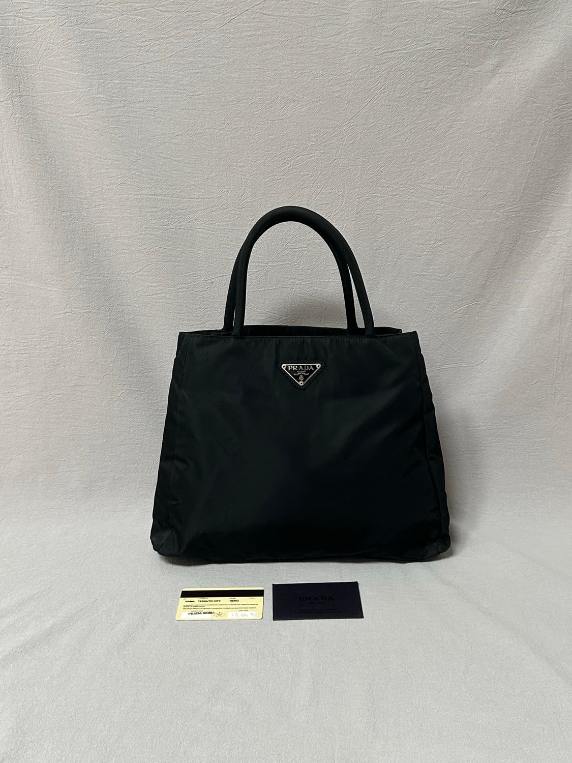 프라다 블랙 토트백 + 개런티카드 나일론 포코노 상품이미지2