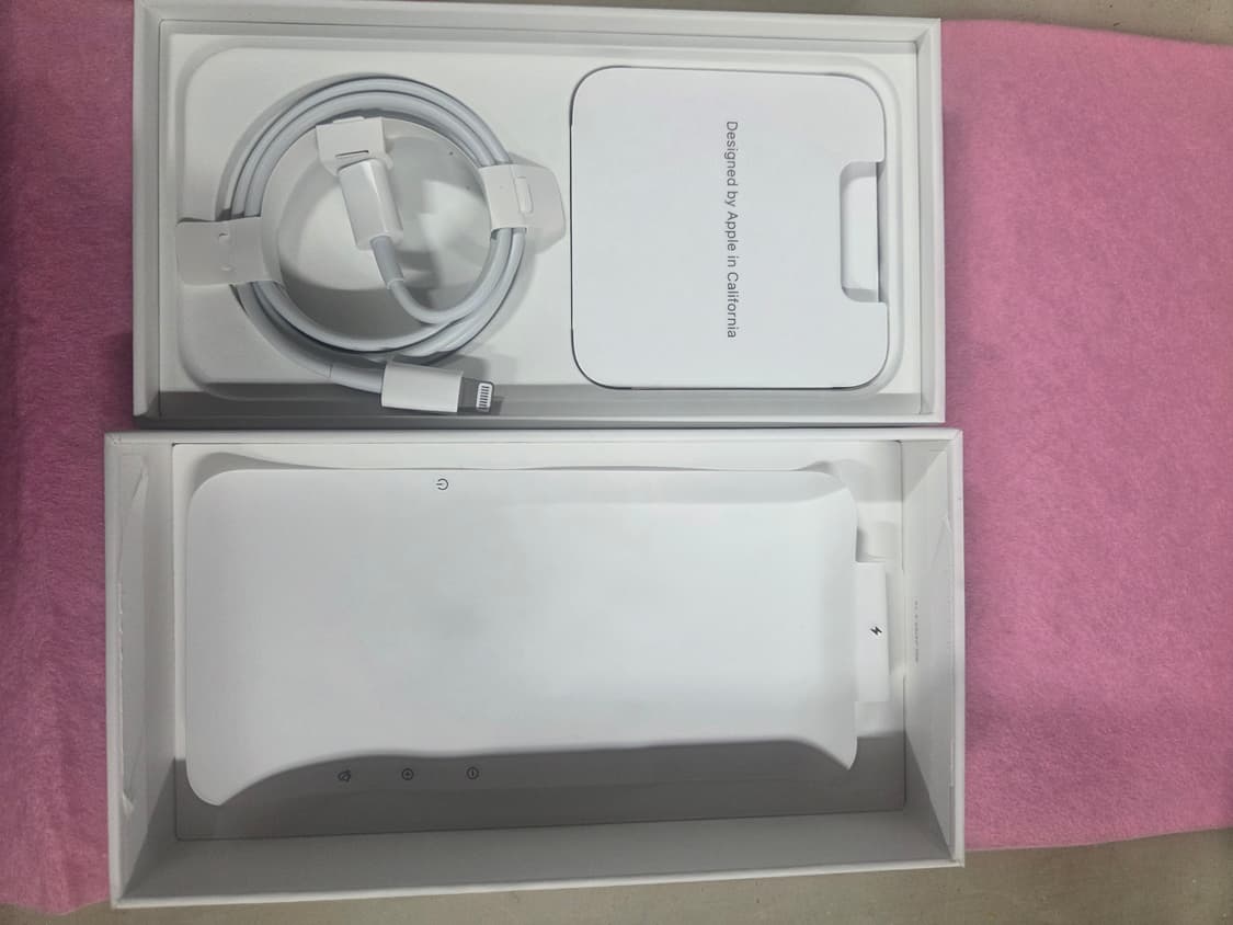 아이폰13 화이트 상품이미지2