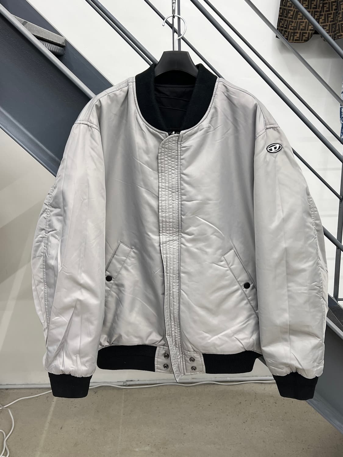 디젤 23FW 마탄 리버시블 봄버 자켓 상품이미지5