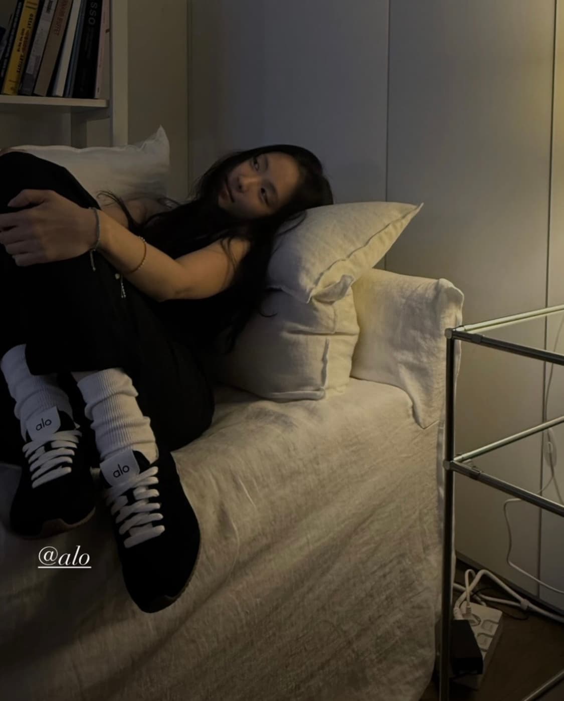 새상품) 알로요가 alo 선셋 스니커즈 블랙 7.5W 상품이미지3