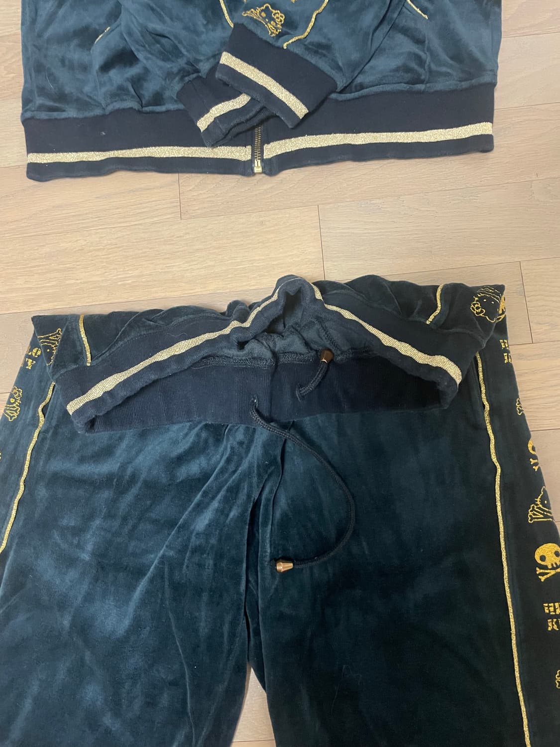 헬로키티 벨벳트레이닝세트 상품이미지2