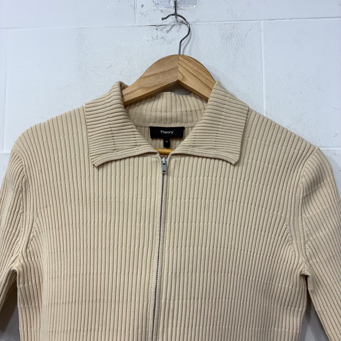 띠어리 집업 반팔 니트 상품이미지2