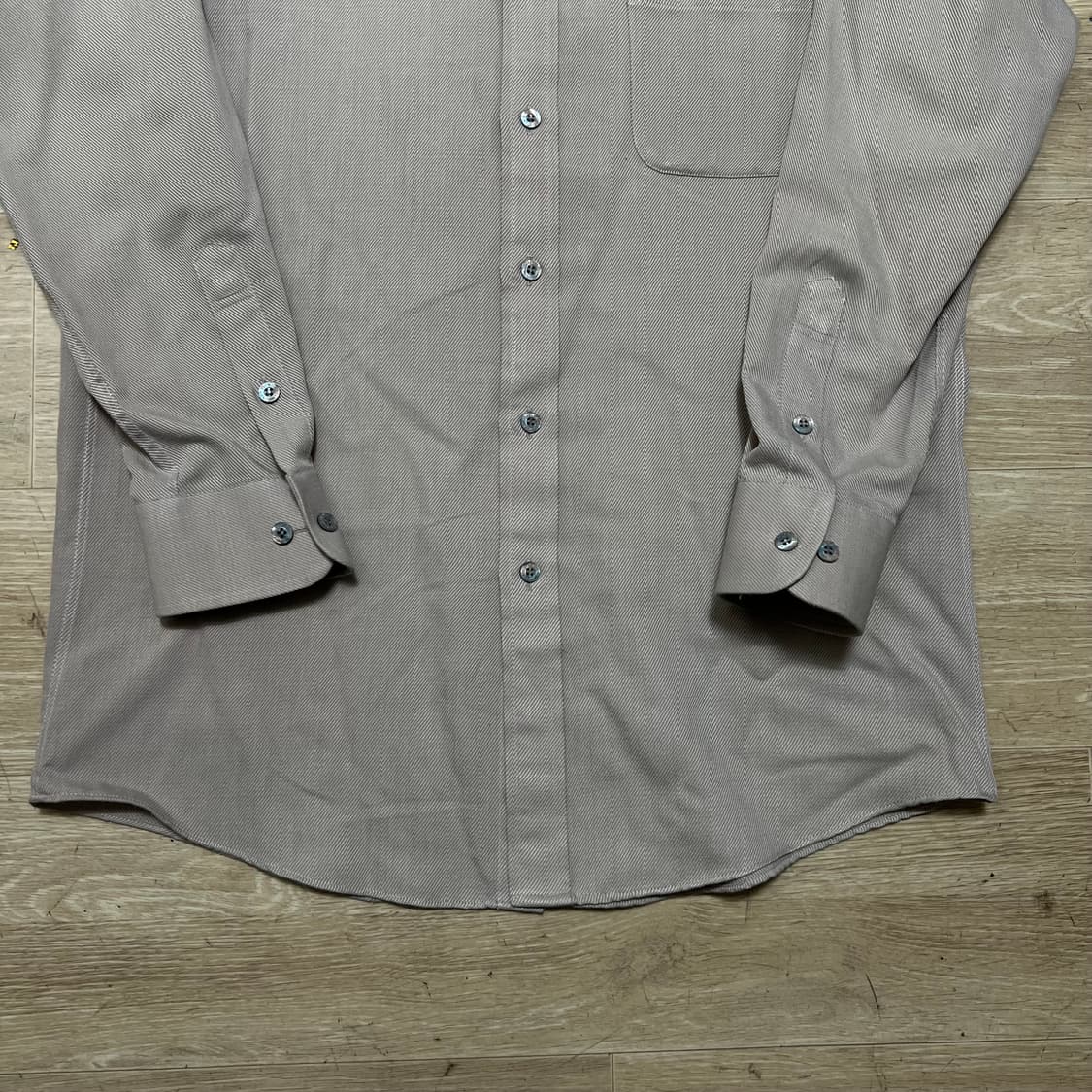 입생로랑 클래식 미니멀 솔리드 셔츠 [카멜] M/95 상품이미지3