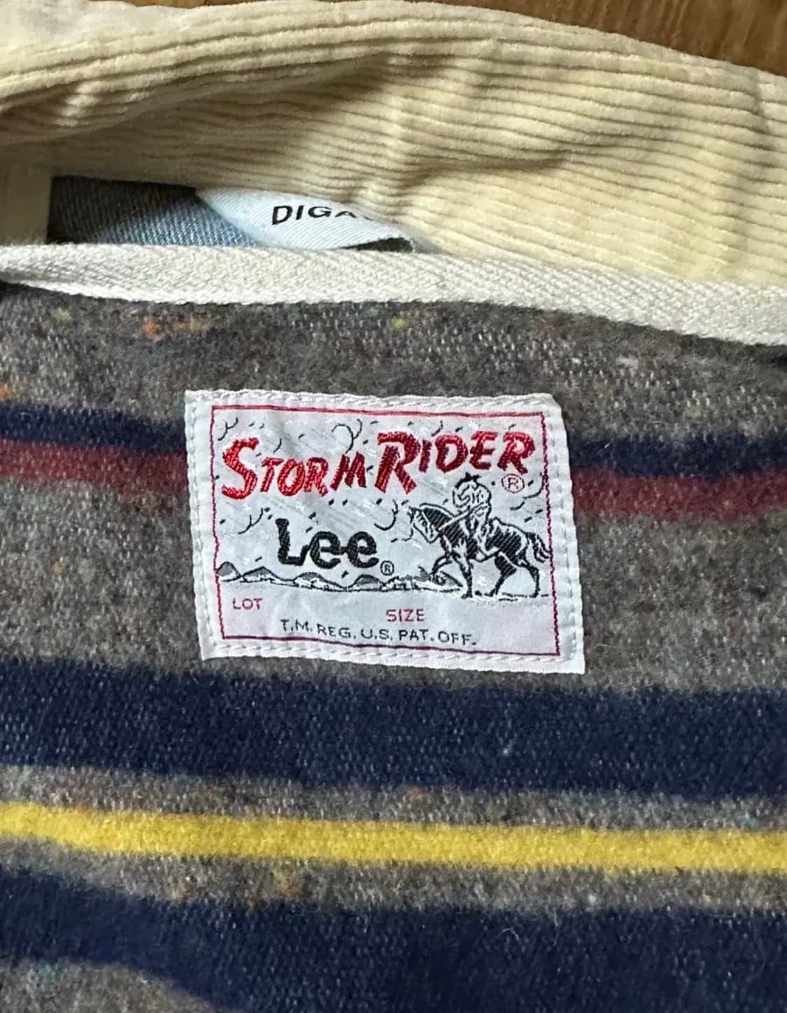디가웰 x Lee 스톰라이더 데님 자켓 M 상품이미지4