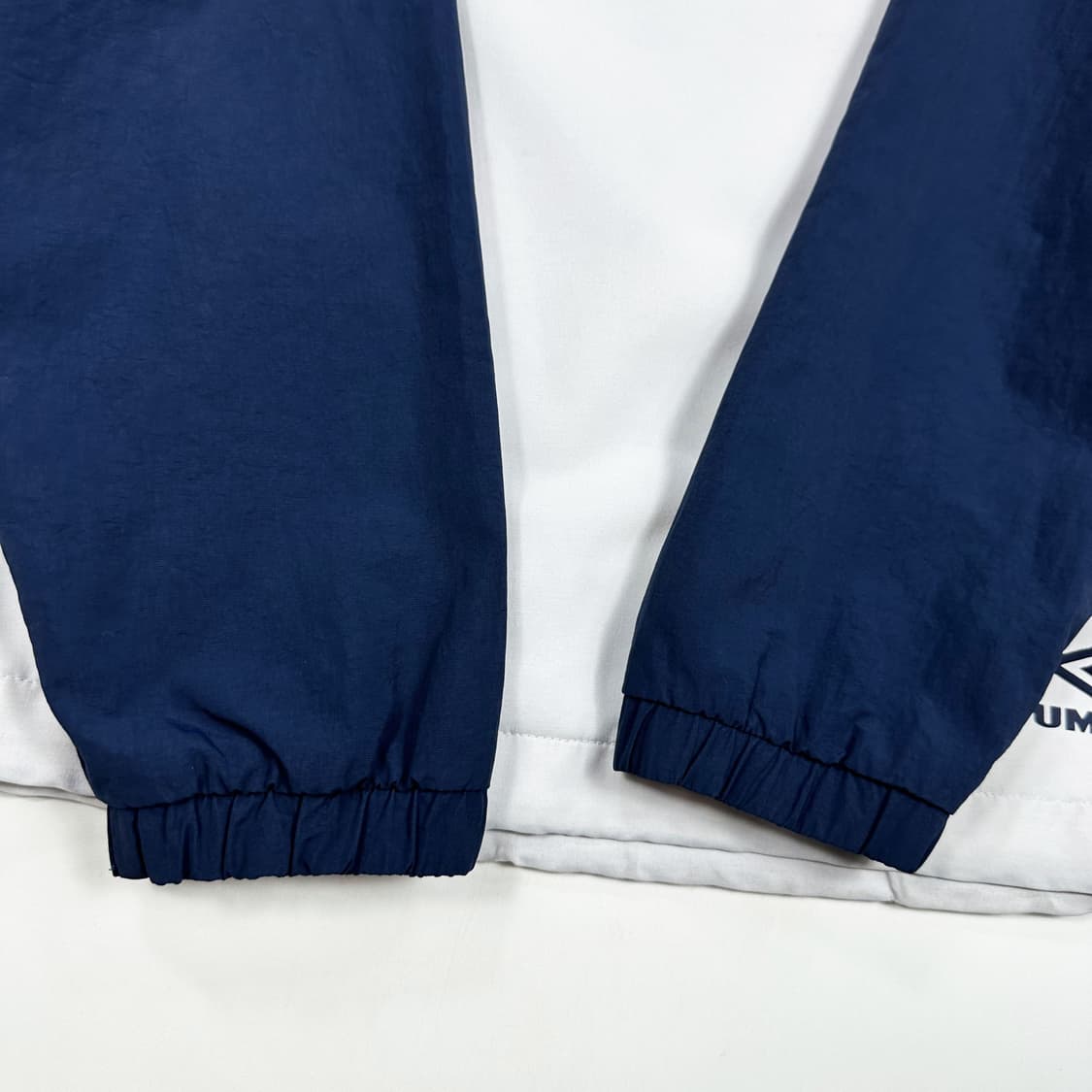 엄브로 다이아로고 반집업 바람막이 웜업 (M) 상품이미지6