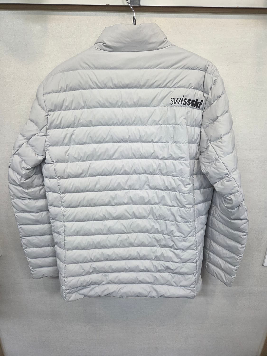 데상트 아우디 레플리카 구스다운 경량패딩 L 상품이미지2