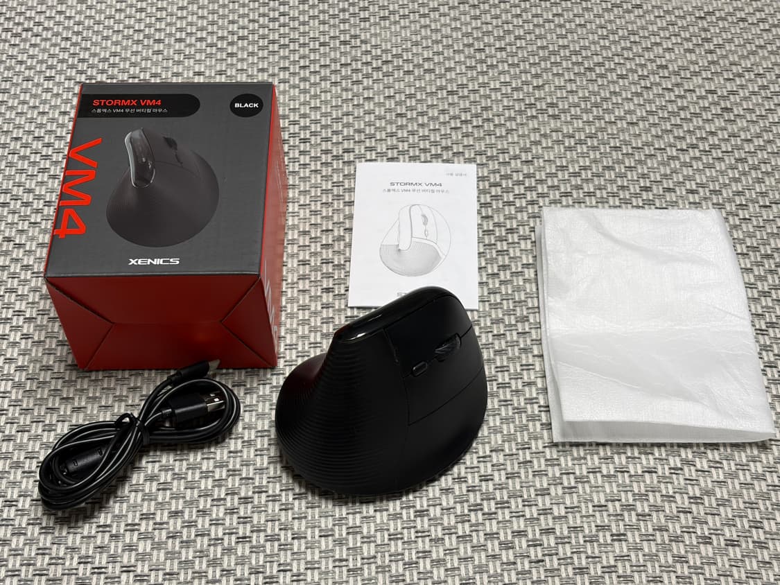 제닉스 STORMX VM4 버티컬 블루투스 마우스 풀박스 상품이미지1