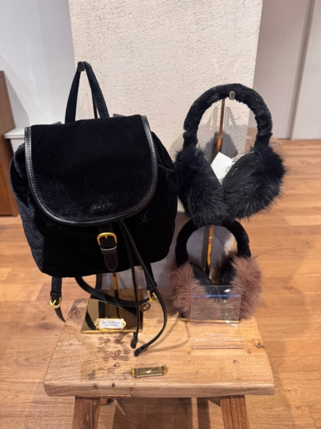 시엔느 누벨르 벨벳 백팩 Nouvelle Velvet Bag[Black] 상품이미지2